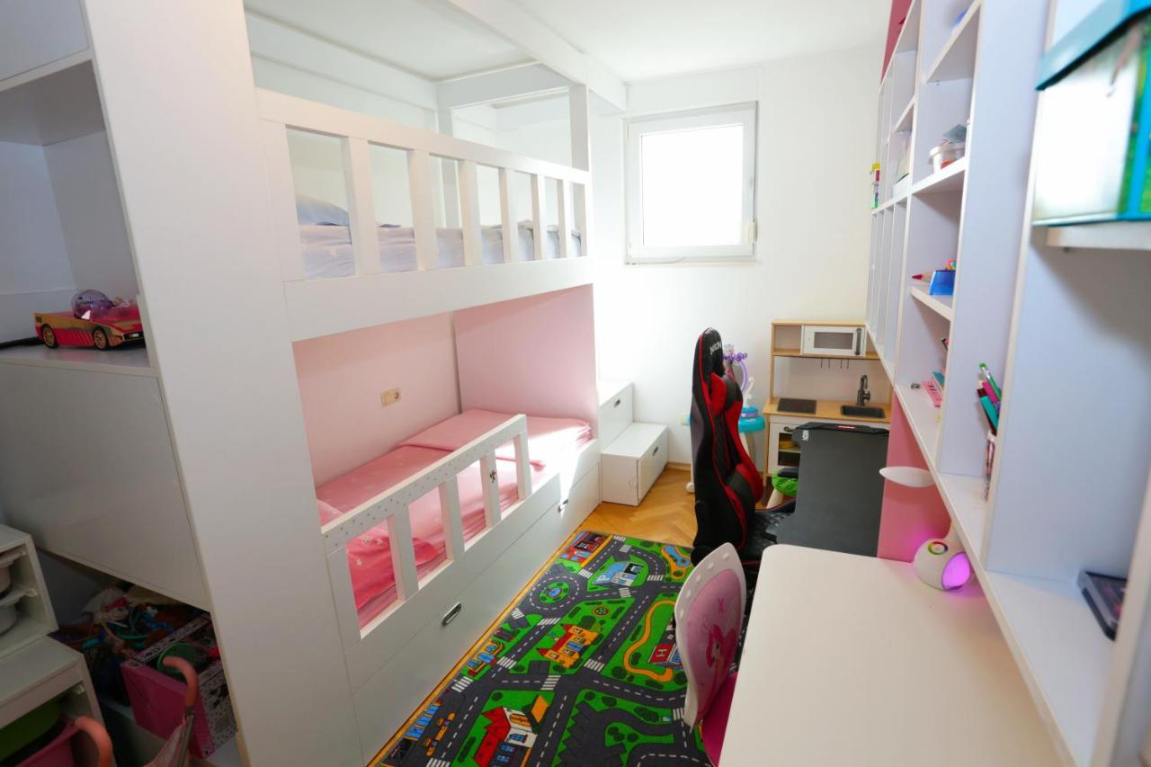 Luxury Family Apartment Omiš Eksteriør billede